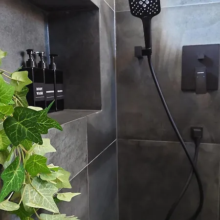 公寓 With Parking Space Vrpolje, - 24474 希贝尼克